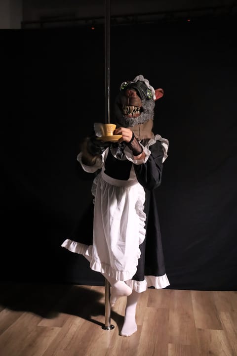 Photo 3 of 44 from Skaven Maid