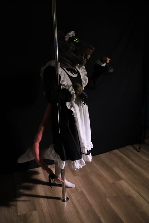 Photo 7 of 44 from Skaven Maid