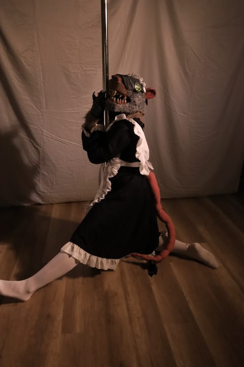 Photo 32 of 44 from Skaven Maid
